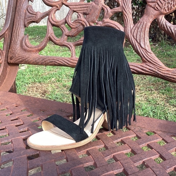💋Koolaburra Boho Black Suede Leather Block Heel Open Toe Fringed Sandal - Picture 1 of 10